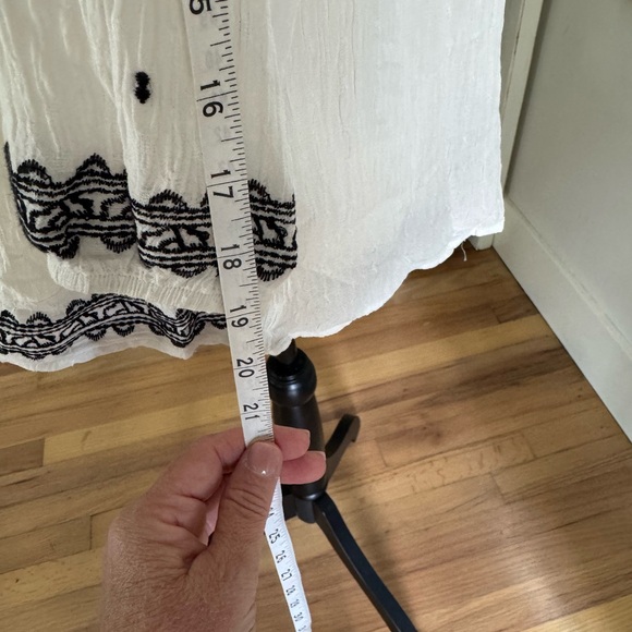 Knox Rose Ivory Blouse with Beautiful Black Embroidery - Picture 7 of 9